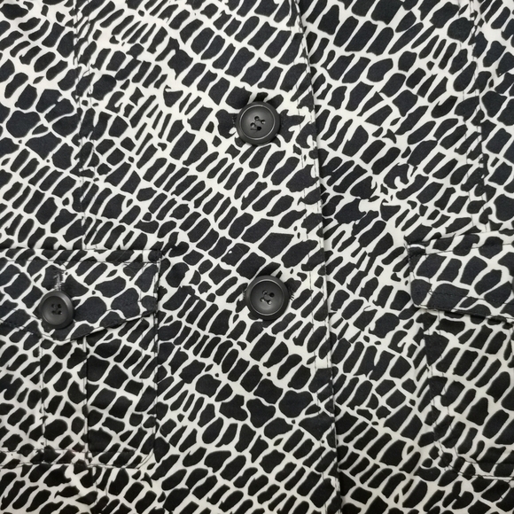 Short sleeve blazer - Picture 7 of 12